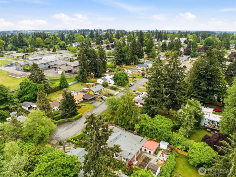 Property photo for 13009 6th Place Sw, Burien photo 39