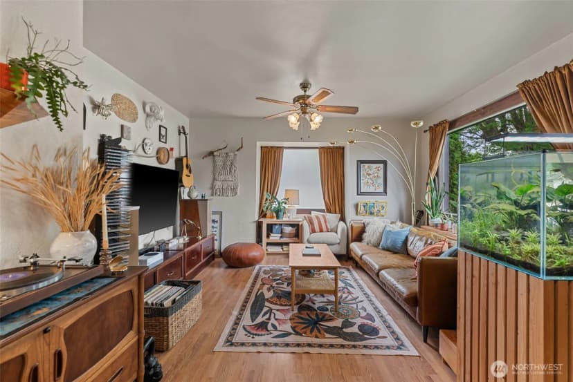 Property photo for 925 Monroe Street, Wenatchee photo 5