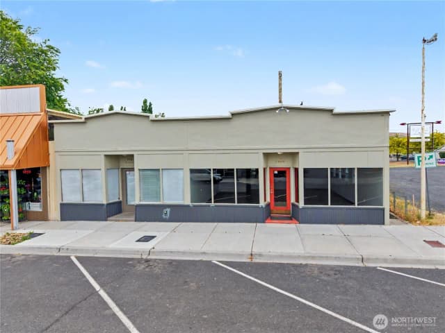 Property photo for 330 E Main Avenue, Soap Lake