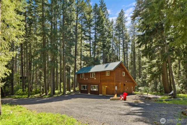 Property photo for 401 Why Worry Lane, Ronald