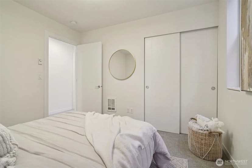 Property photo for 3817 B California Avenue Sw, Seattle photo 25