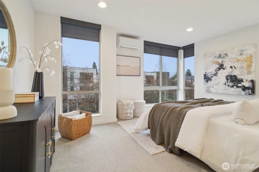 Property photo for 3817 B California Avenue Sw, Seattle photo 15