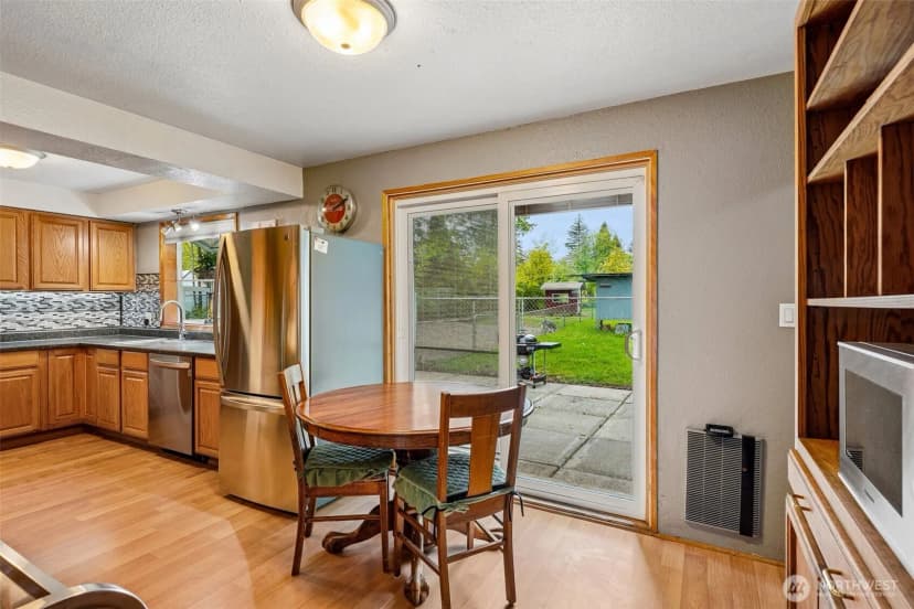 Property photo for 16625 190th Ave Se, Renton photo 8