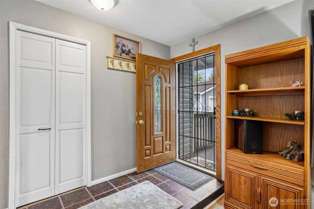 Property photo for 16625 190th Ave Se, Renton photo 4