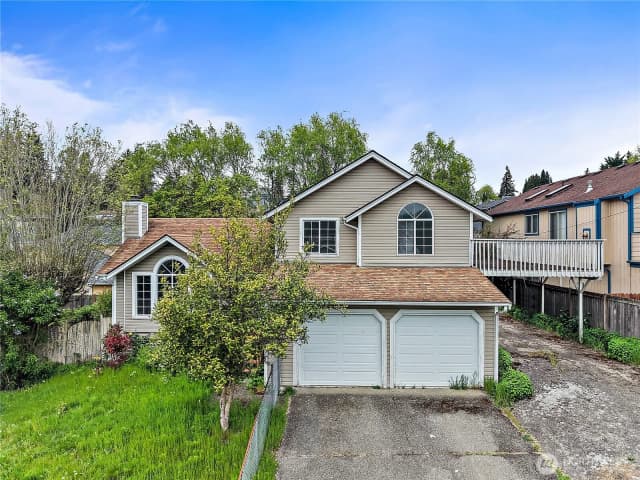 Property photo for 1100 Sw 3rd Place, Renton