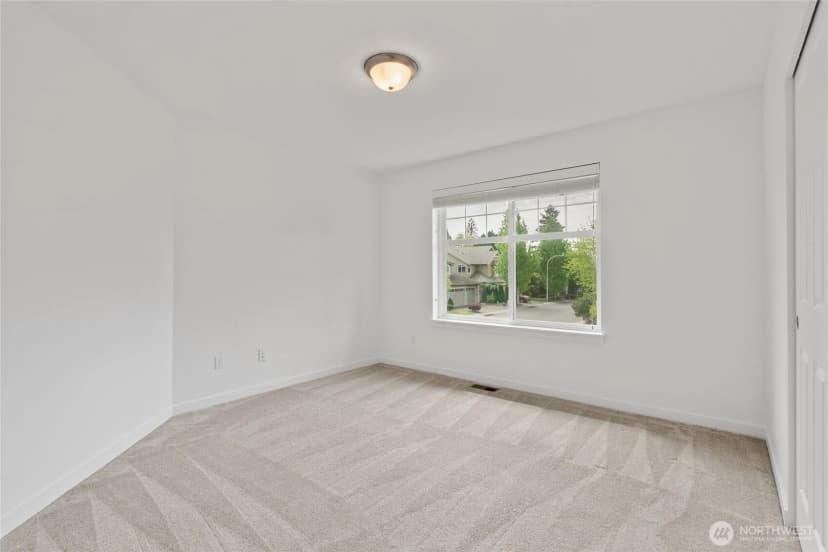 Property photo for 254 Elma Court Ne, Renton photo 21