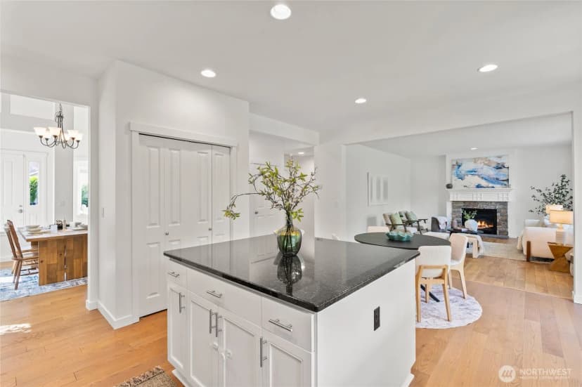 Property photo for 254 Elma Court Ne, Renton photo 12