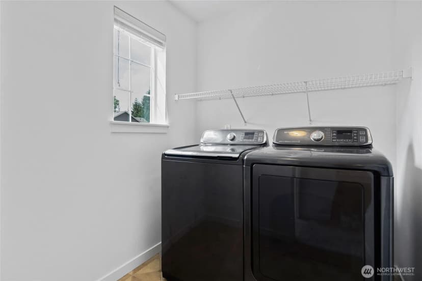 Property photo for 254 Elma Court Ne, Renton photo 25