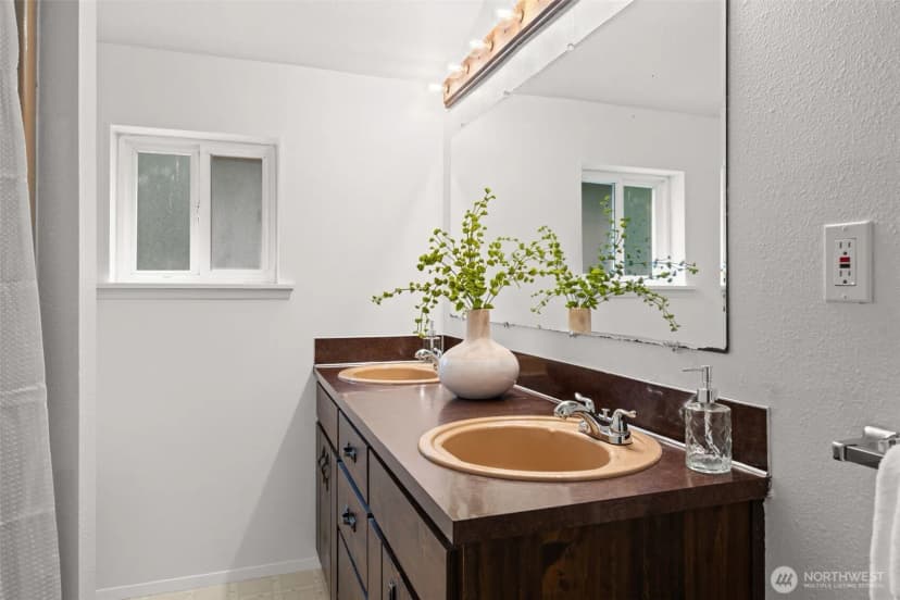 Property photo for 15408 14th Avenue Nw, Gig Harbor photo 23