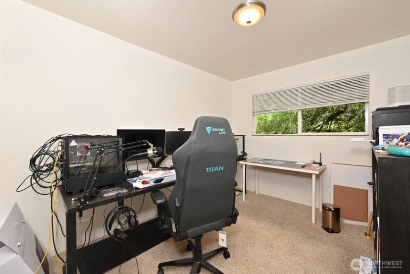 Property photo for 525 E Roy Street, Seattle photo 9