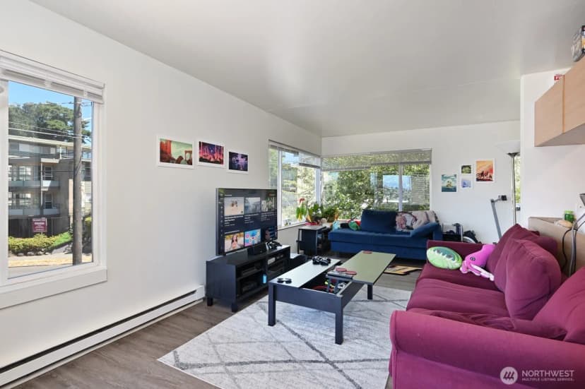 Property photo for 525 E Roy Street, Seattle photo 6