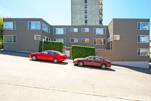 Property photo for 525 E Roy Street, Seattle photo 3
