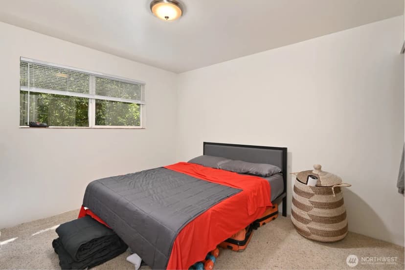 Property photo for 525 E Roy Street, Seattle photo 8