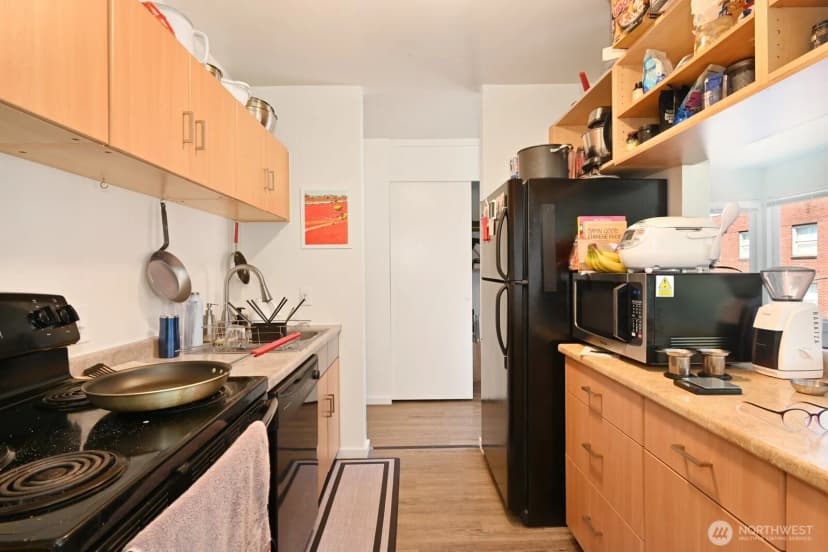 Property photo for 525 E Roy Street, Seattle photo 7