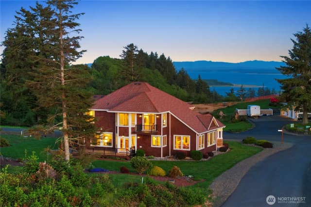 Property photo for 3015 Lighthouse Keepers Road, Ilwaco photo 3