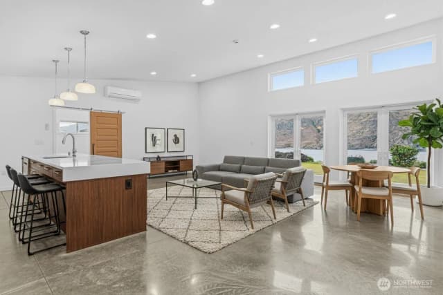 Property photo for 4205 E Plum Pt, Grand Coulee photo 4