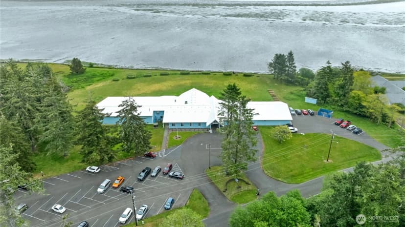 Property photo for 556 Duck Lake Drive Ne, Ocean Shores photo 18
