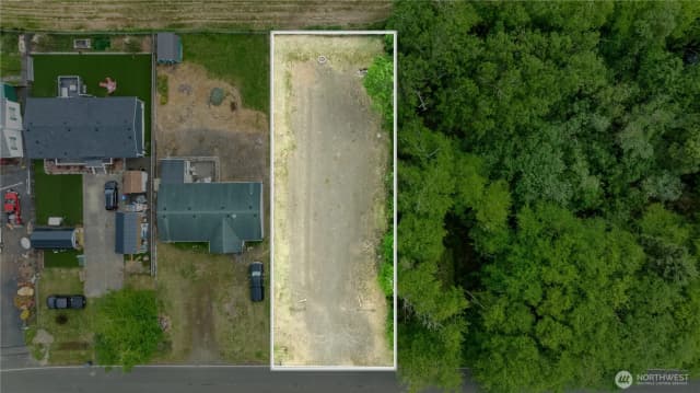 Property photo for 556 Duck Lake Drive Ne, Ocean Shores photo 2