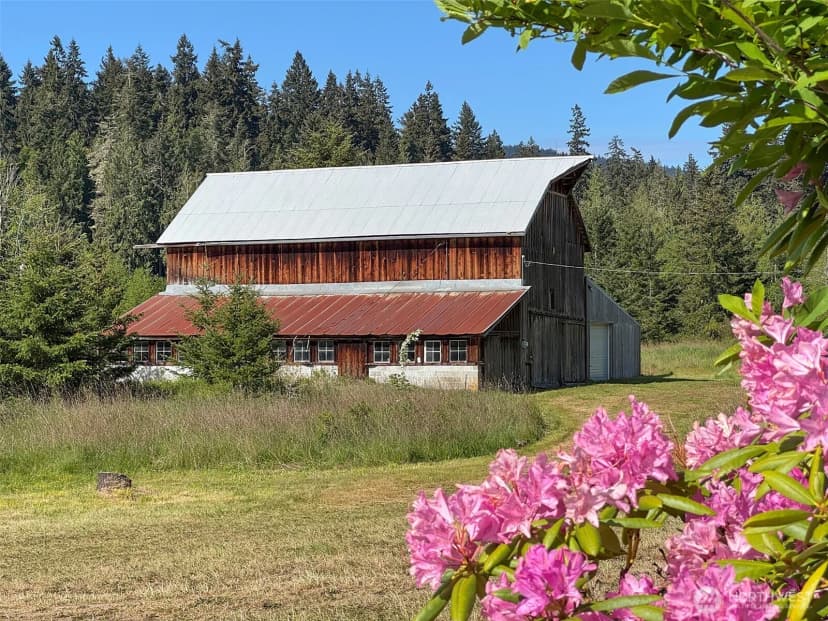 Property photo for 5118 S Mount Angeles Road, Port Angeles photo 12