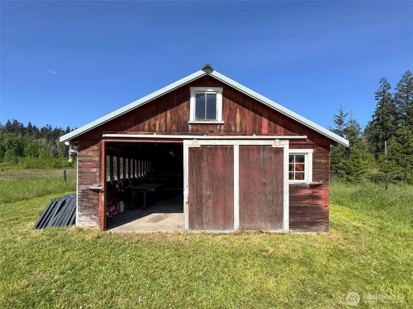 Property photo for 5118 S Mount Angeles Road, Port Angeles photo 16