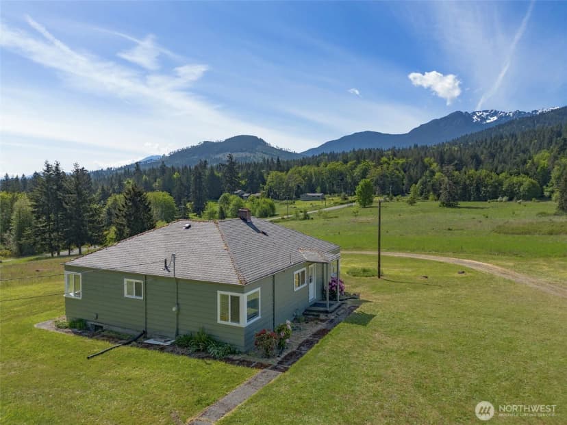 Property photo for 5118 S Mount Angeles Road, Port Angeles photo 20