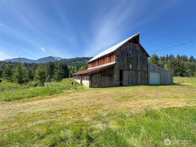 Property photo for 5118 S Mount Angeles Road, Port Angeles photo 10
