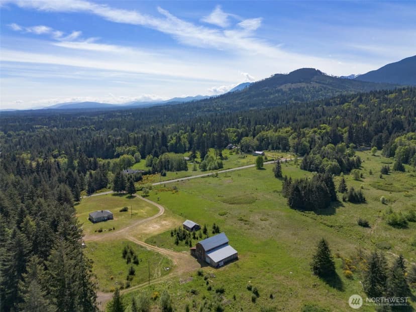 Property photo for 5118 S Mount Angeles Road, Port Angeles photo 11