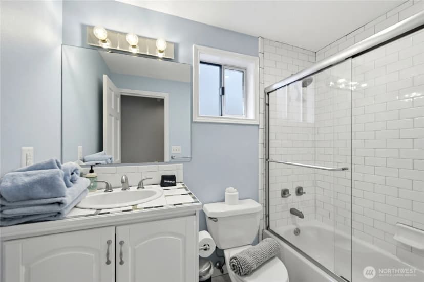 Property photo for 2107 N 63rd Street, Seattle photo 11