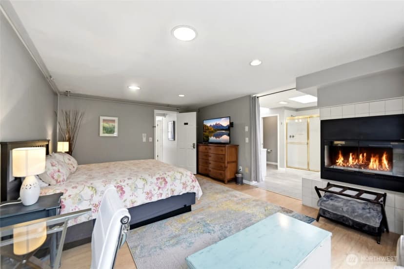 Property photo for 2107 N 63rd Street, Seattle photo 8