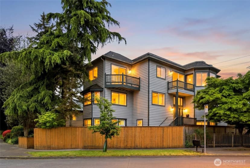 Property photo for 2107 N 63rd Street, Seattle photo 3