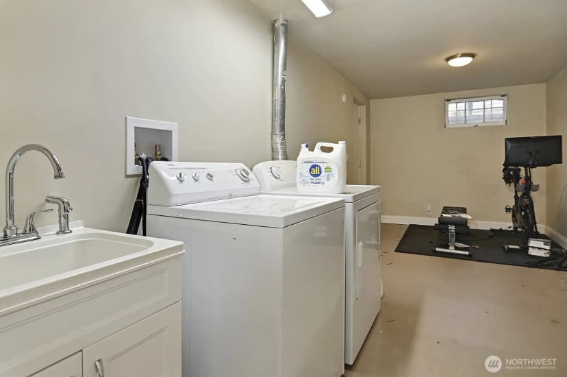 Property photo for 1113 26th Avenue S, Seattle photo 21