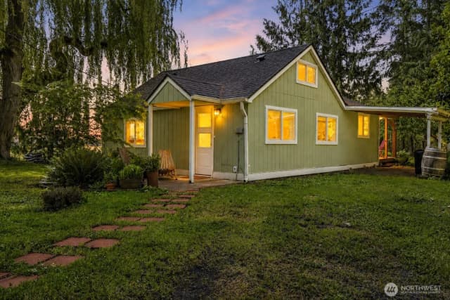 Property photo for 36 E Little Island Road, Cathlamet