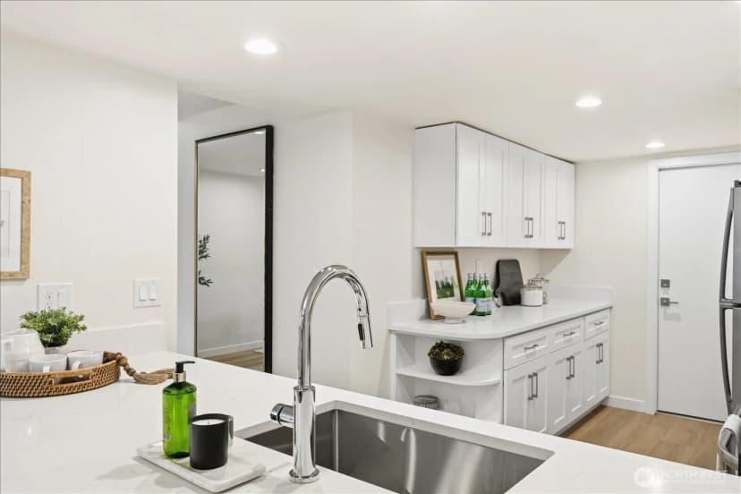 Property photo for 15903 Ne 40th Way #31b, Redmond photo 14