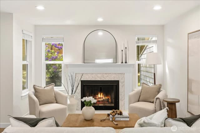 Property photo for 15903 Ne 40th Way #31b, Redmond photo 5
