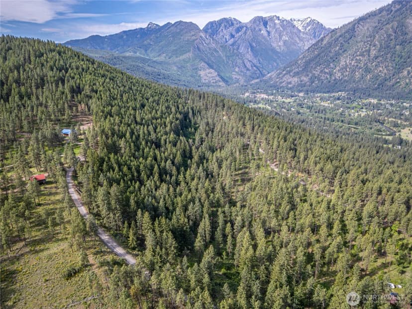 Property photo for 329 First Grade Road, Leavenworth photo 3