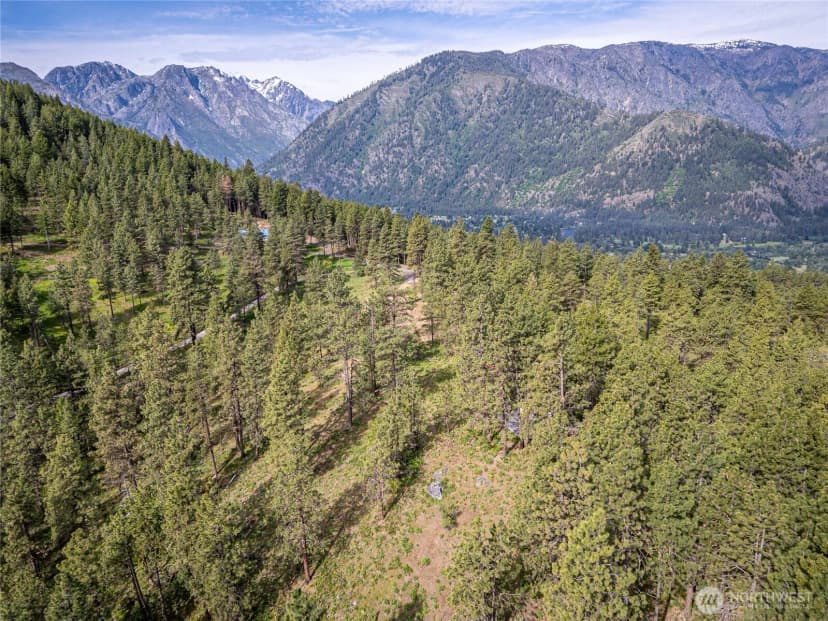 Property photo for 329 First Grade Road, Leavenworth photo 6