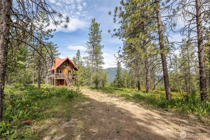Property photo for 329 First Grade Road, Leavenworth photo 8