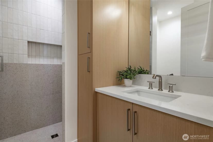 Property photo for 1557 Mitchell Avenue #2, Blaine photo 24