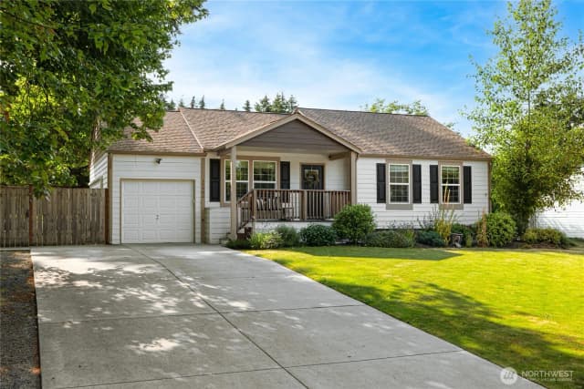 Property photo for 15902 95th Avenue Ct E, Puyallup photo 2
