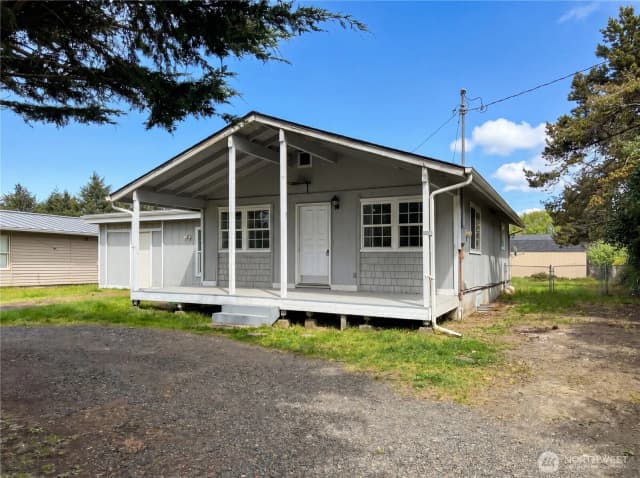 Property photo for 494 Inlet Avenue Nw, Ocean Shores