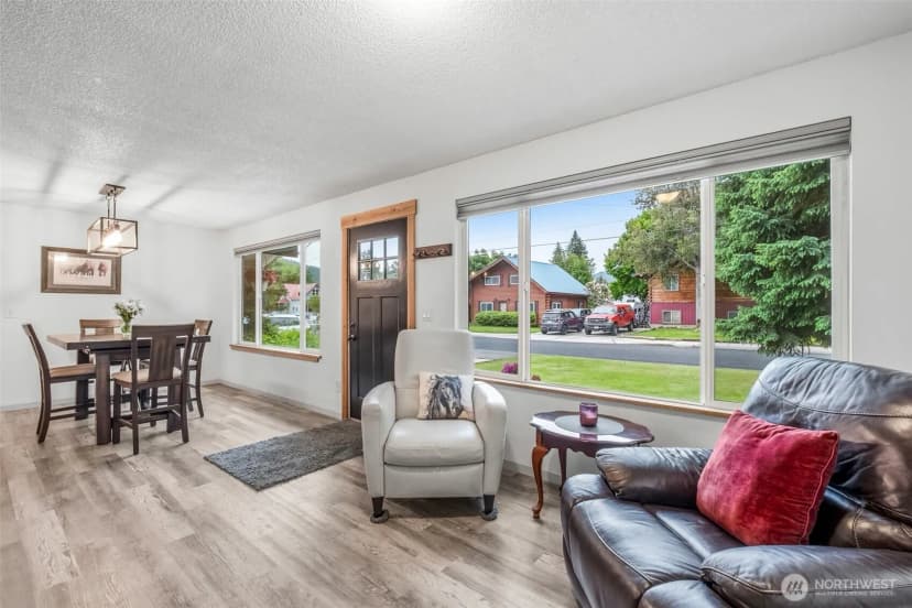 Property photo for 208 West, Leavenworth photo 18