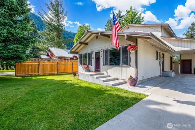Property photo for 208 West, Leavenworth photo 4