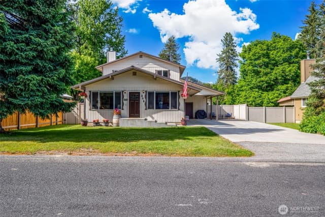 Property photo for 208 West, Leavenworth photo 3