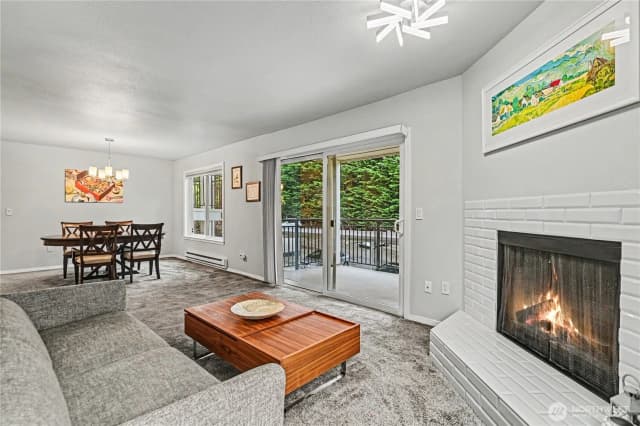Property photo for 13616 Ne 7th Street #e3, Bellevue