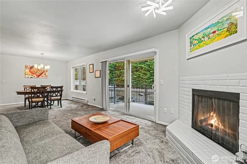 Property photo for 13616 Ne 7th Street #e3, Bellevue