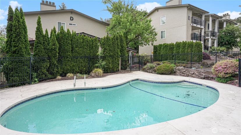 Property photo for 13616 Ne 7th Street #e3, Bellevue photo 33