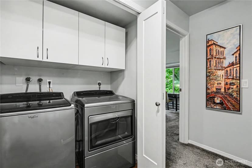Property photo for 13616 Ne 7th Street #e3, Bellevue photo 21
