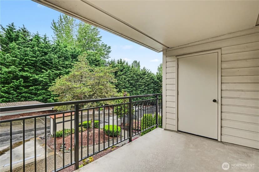 Property photo for 13616 Ne 7th Street #e3, Bellevue photo 22