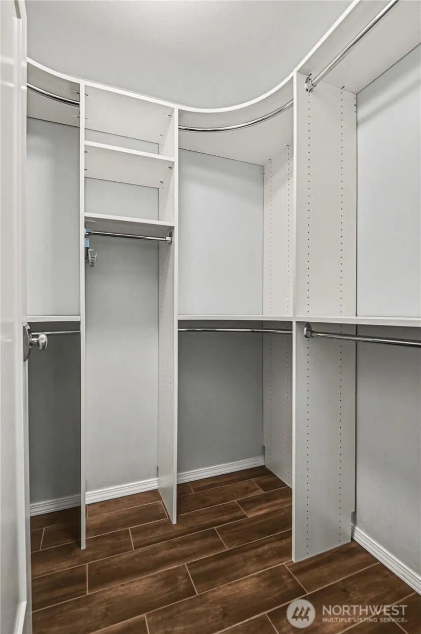 Property photo for 13616 Ne 7th Street #e3, Bellevue photo 18