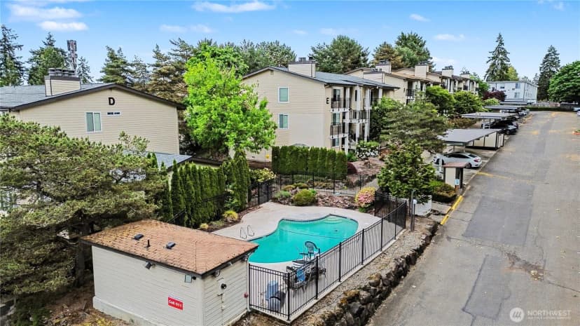 Property photo for 13616 Ne 7th Street #e3, Bellevue photo 26